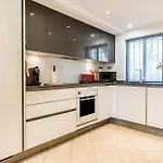 #120 T3 Espaçoso Em By Holidays * Albufeira