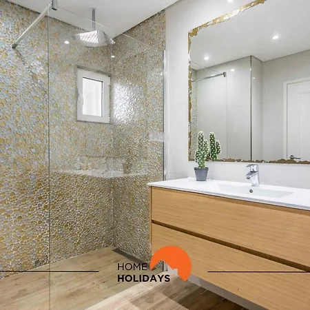 #120 T3 Espacoso Em By Holidays Apartman *